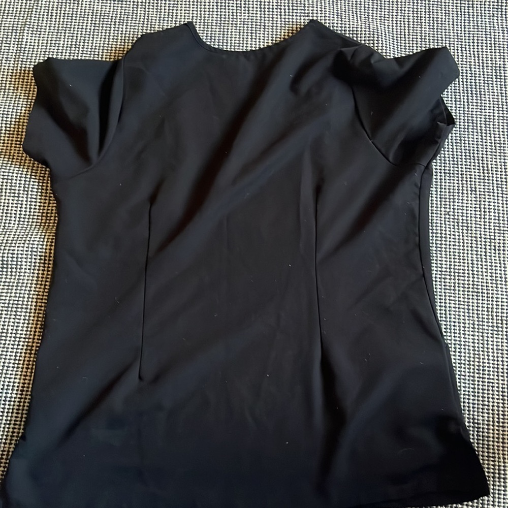 5 Pocket Notch Neck Top Black - Picture 5 of 5